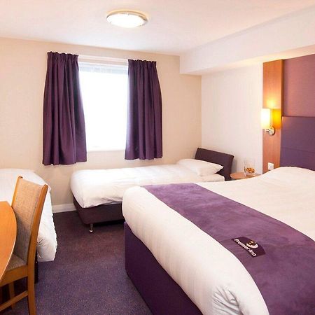 Premier Inn Лимингтон Экстерьер фото