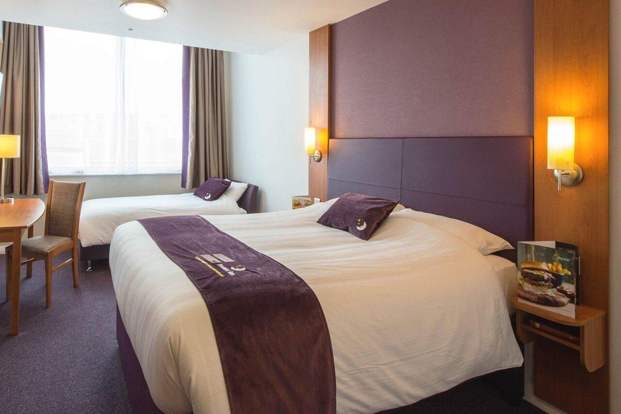 Premier Inn Лимингтон Экстерьер фото
