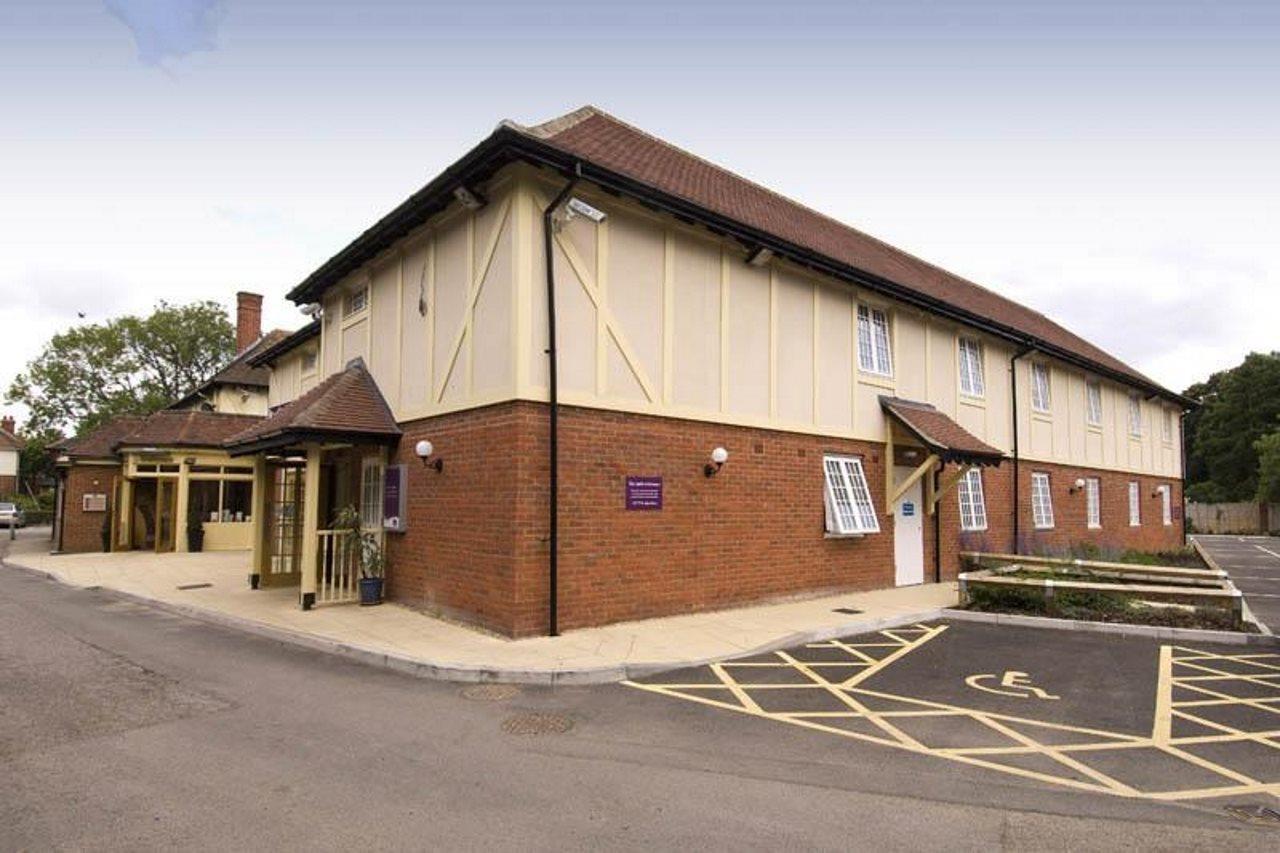 Premier Inn Лимингтон Экстерьер фото